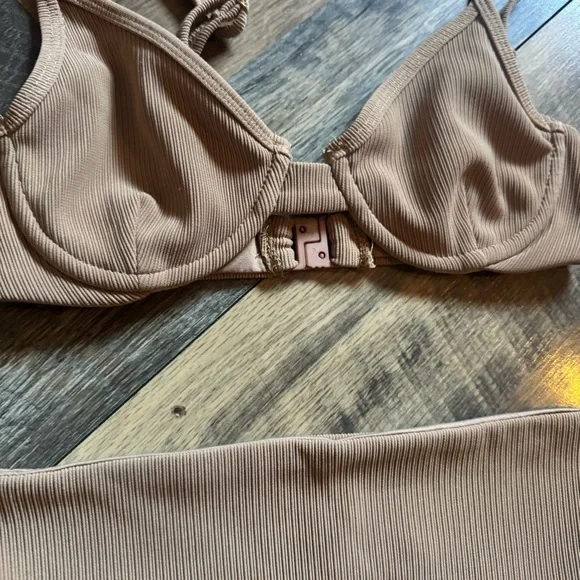 Princess Polly Tan Bikini Set - Picture 2 of 6